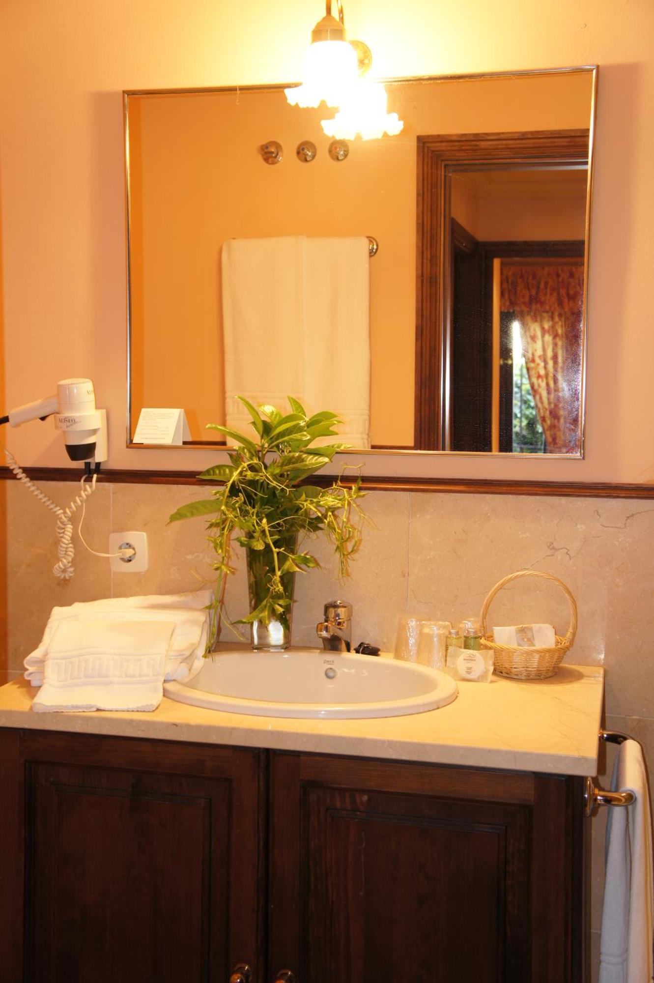 סגוביה Casavillena Apartamentos Turisticos מראה חיצוני תמונה