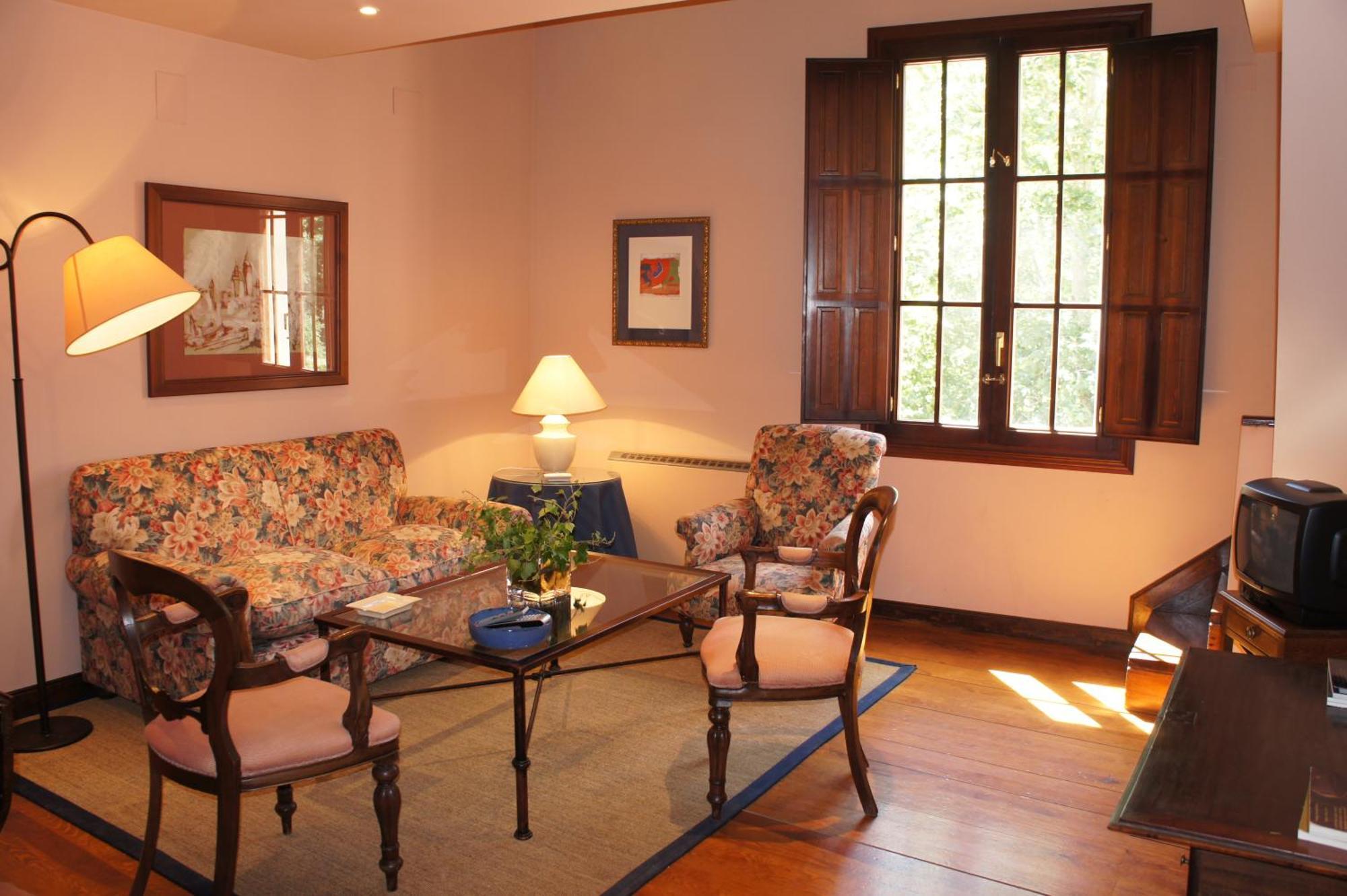 סגוביה Casavillena Apartamentos Turisticos מראה חיצוני תמונה