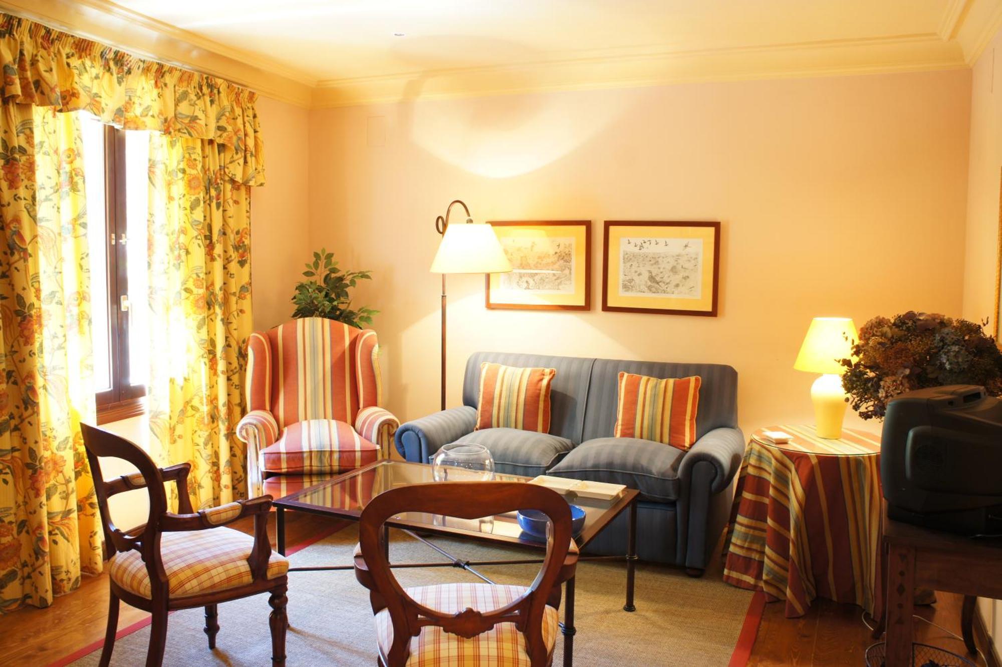 סגוביה Casavillena Apartamentos Turisticos מראה חיצוני תמונה