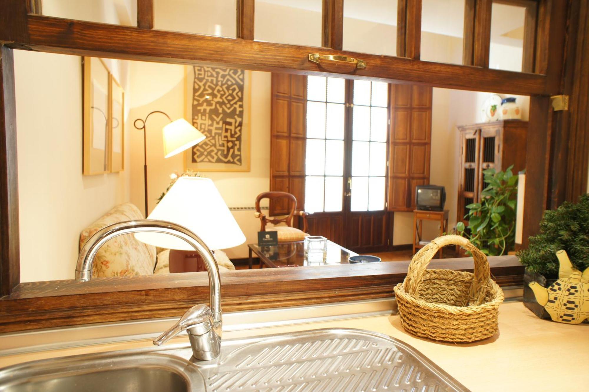 סגוביה Casavillena Apartamentos Turisticos מראה חיצוני תמונה